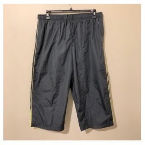 NWOT Danskin Loose Capri Track Pants